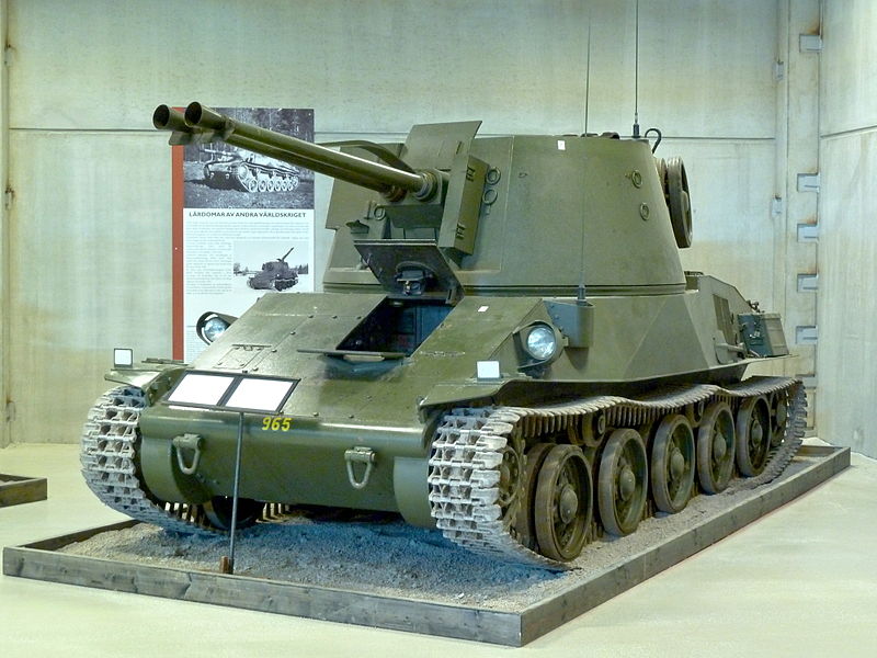 Luftvärnskanonvagn fm/43 SPAAG in Strängnäs