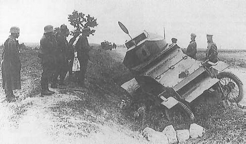 Abandoned Lanchester, fall 1915