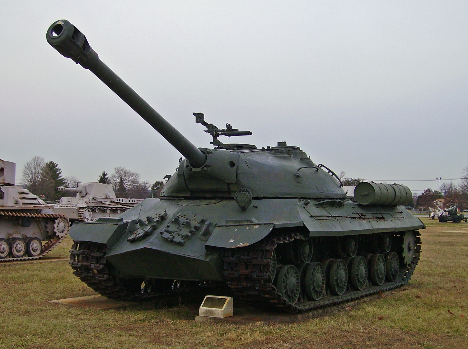 JS-III heavy tanks in public demonstration